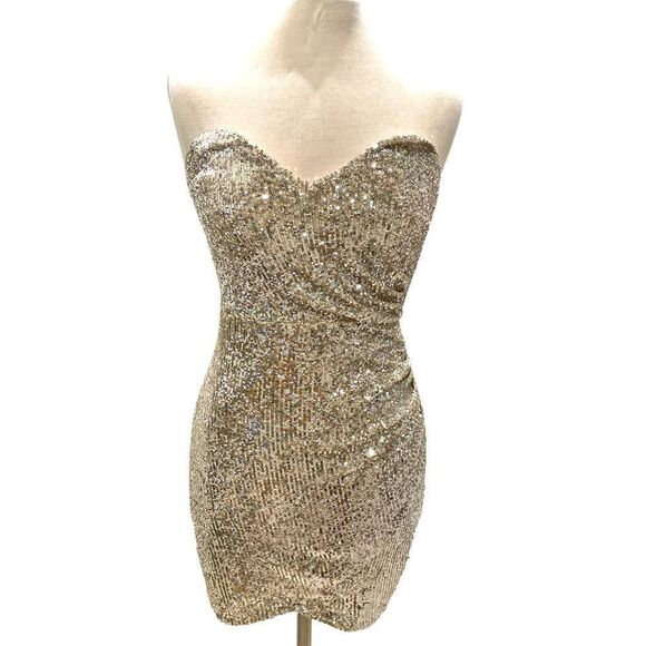 BB DAKOTA silver shimmer sequins zipper gathered side length strapless - Picture 1 of 5
